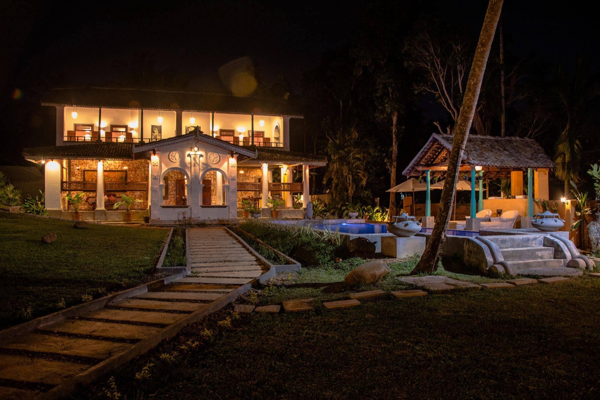 Villa Kubura Hikkaduwa Extérieur photo